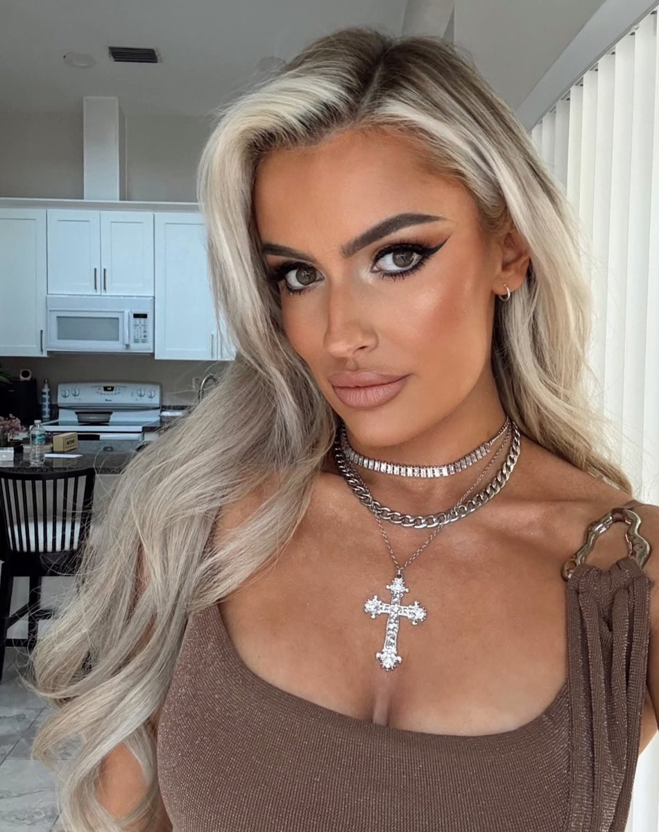 StrutsInMayDay's tweet photo. Date night with my husband Tonight. 🤎 https://t.co/yq4eEXITa8