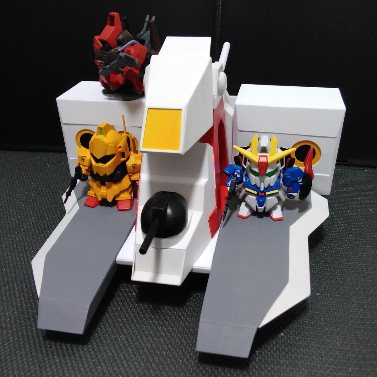 mekarinrin tweet picture