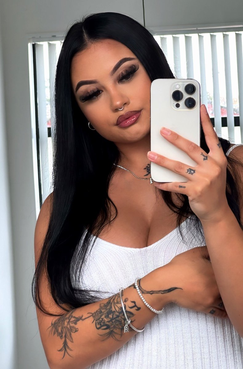 softleilaxo's tweet photo. Who wants to spend the night with me 
#fypシ゚viral #fypシ゚ #denver https://t.co/0ESCUDXvSm