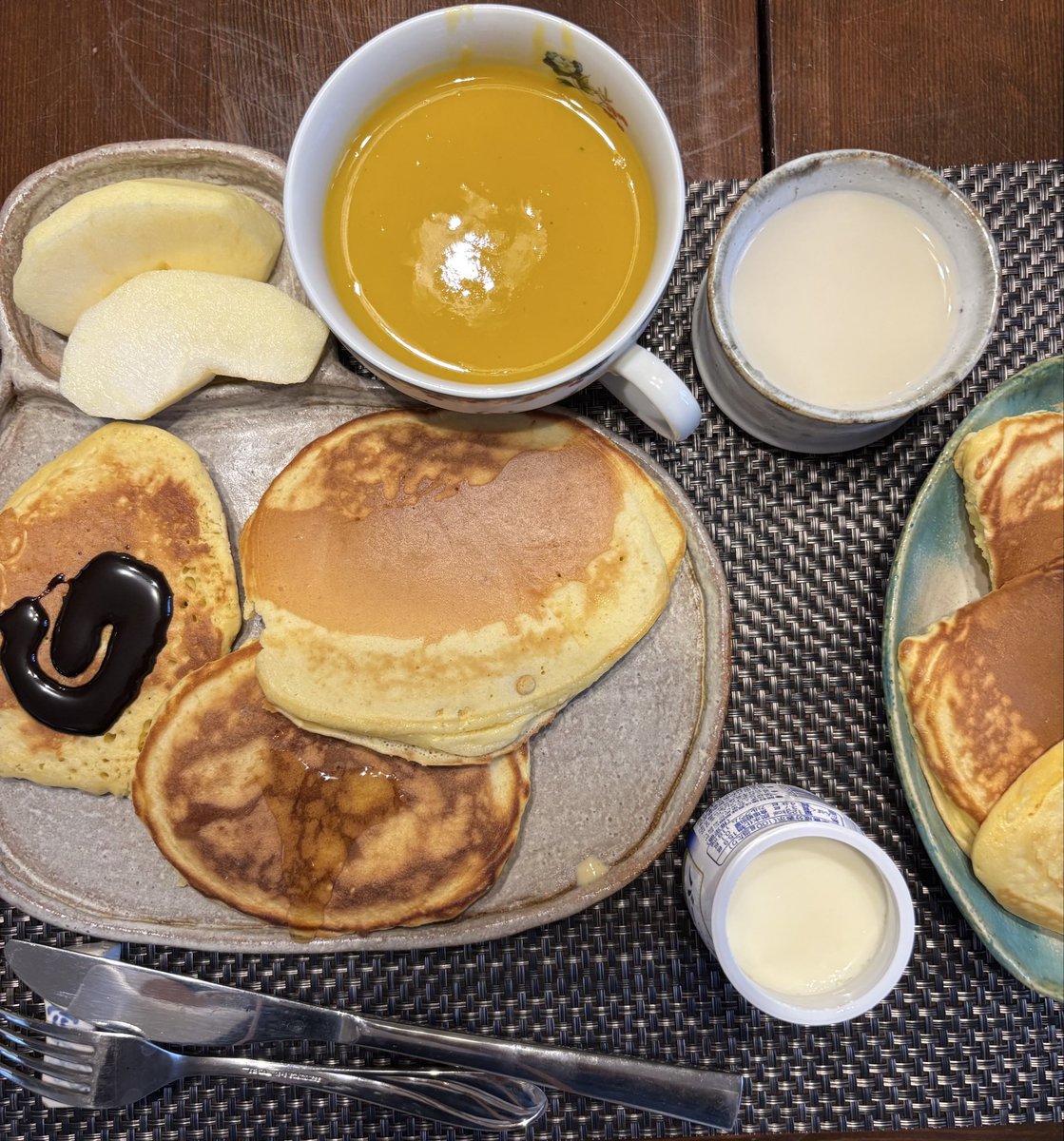 oomama445's tweet photo. おはようございます
欲張り婆さんのホットケーキです　久しぶりです https://t.co/c497nbcNO1