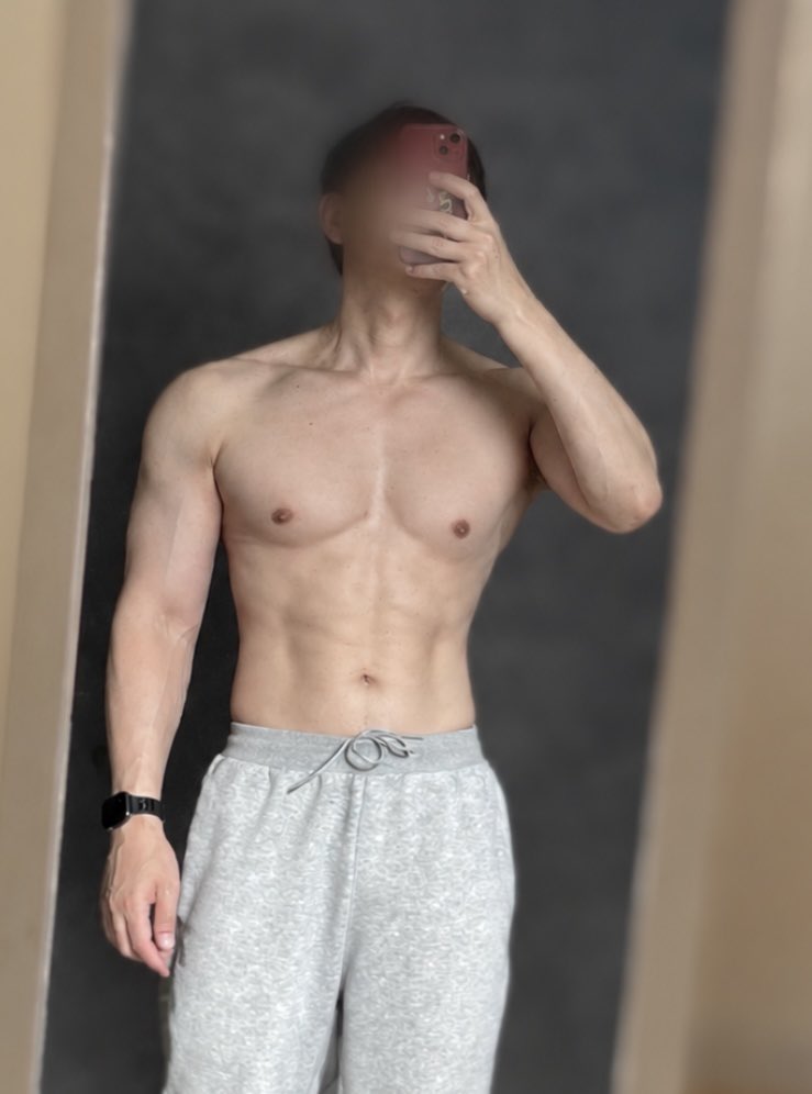 rintaro_workout's tweet photo. チェンソーマン風スーツコス https://t.co/BltN2CGqSn