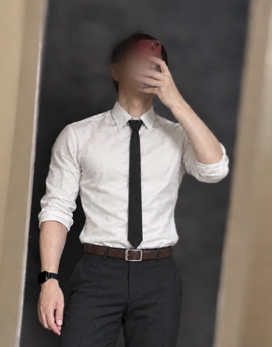 rintaro_workout's tweet photo. チェンソーマン風スーツコス https://t.co/BltN2CGqSn