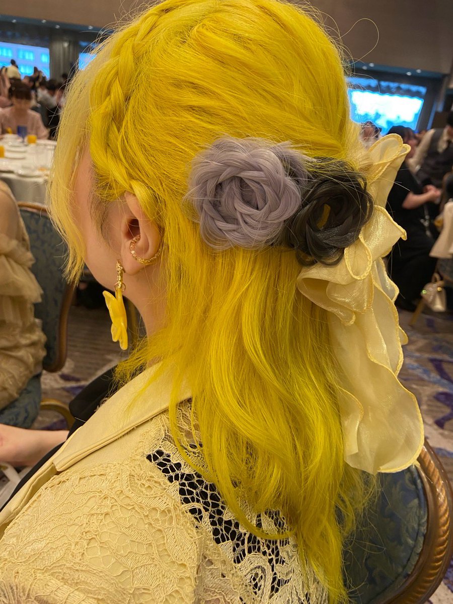 nmu732bmd's tweet photo. うるさめの双子コーデ最高💛🩷
ヘアメも2人分セルフで頑張ったのみてくれ🌹 https://t.co/q0Rf0dzL5M