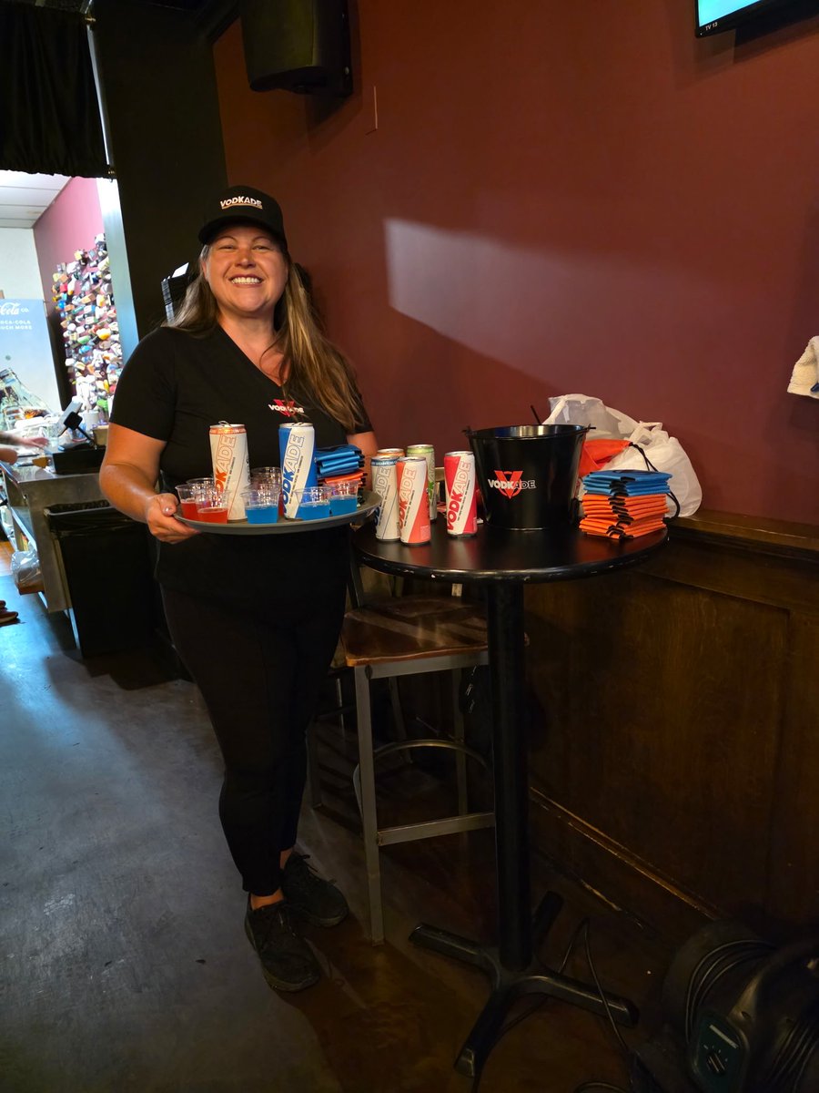 DaffeModels's tweet photo. Jessica had a great time representing Vodkade at 2 ON Premise events this past Friday.
#DaffeModels #Vodkade #OnPremise #BrandAmbassador #Model #Modeling https://t.co/dXRgHuXKn3