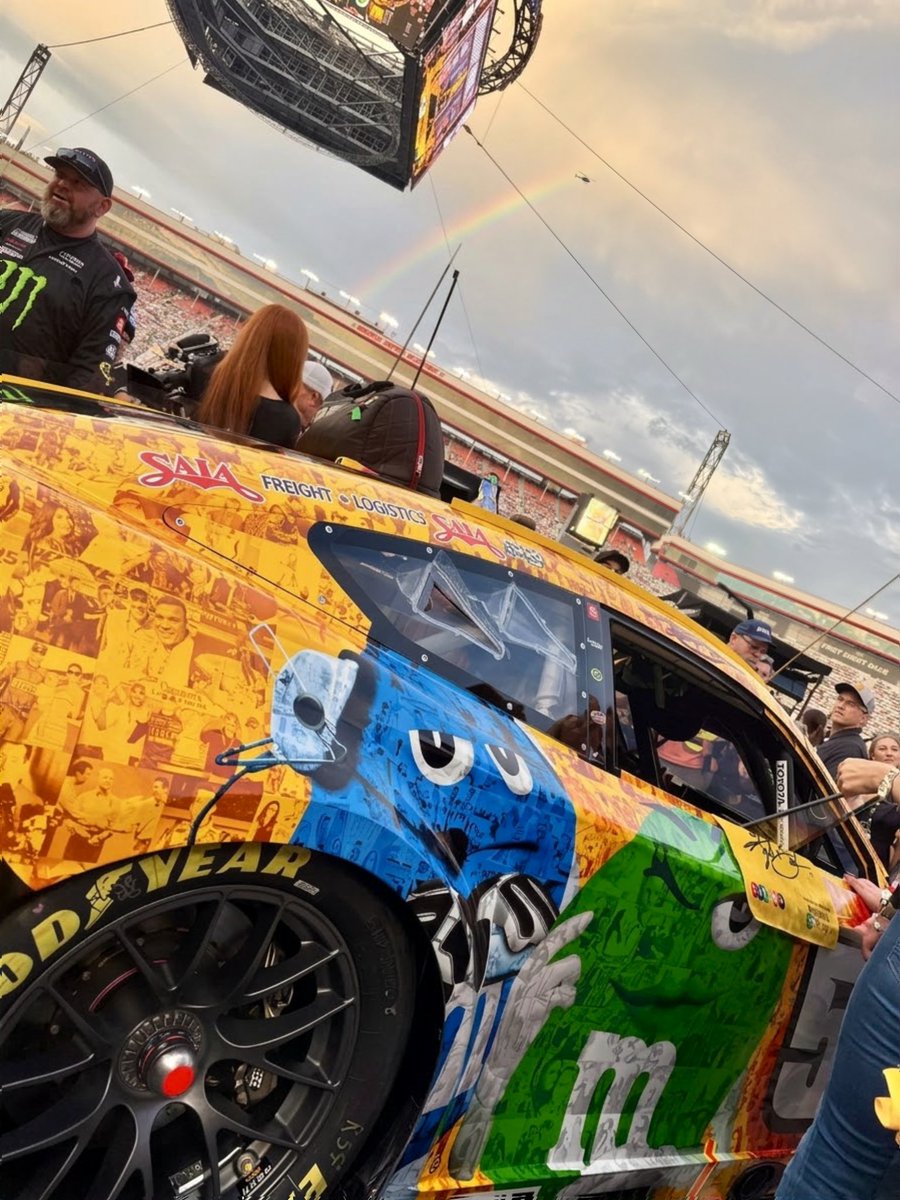 JoeGibbsRacing's tweet photo. Let’s Race the Rainbow (and these M&amp;M’S colors) one more time for Kyle Busch and everyone who loved him.  This rainbow showed up just as things were getting going tonight at Bristol.  #Rowdy #NASCAR 🌈 https://t.co/BSC5gjsBsE