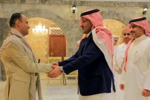 Adelalhasanii's tweet photo. آخر عملية إنزال #سعودية في #صنعاء هي هذه😁 https://t.co/szeUCzWVmn