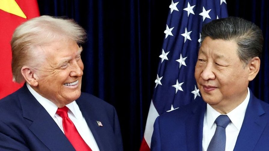 TheCalvinCooli1's tweet photo. 🚨Report: China is considering cutting its 15% tariff on U.S. Liquefied Natural Gas ahead of President Xi's summit https://t.co/6bW8vEuMfY