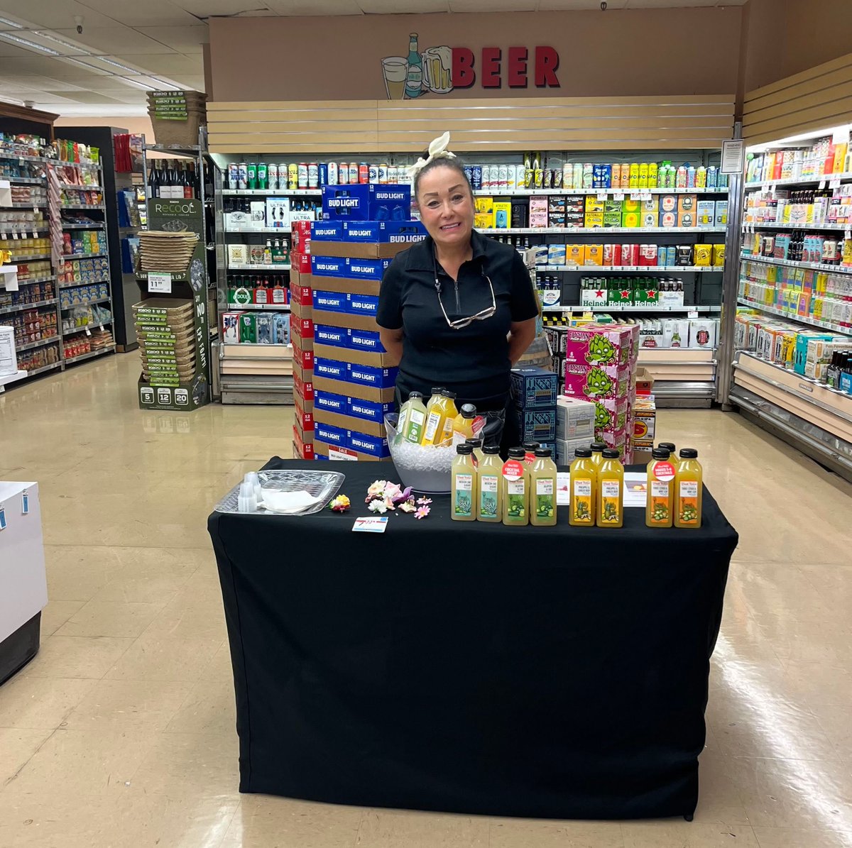 DaffeModels's tweet photo. It's been a busy weekend so far with demos in Illinois, Nevada, California, Texas, and Utah. 

We are proud to represent Fresh Victor across Central Market, Raleys, Good Earth and Binnys locations. 

#DaffeModels #FreshVictor #Model #Modeling #OffPremise #Demos https://t.co/SumKyjQ4yH