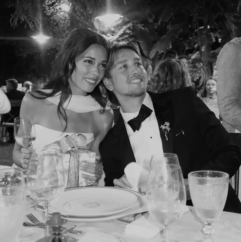 atlanticzone's tweet photo. congrats on your wedding, kras and cas 💞 https://t.co/RnoFHYs3pX