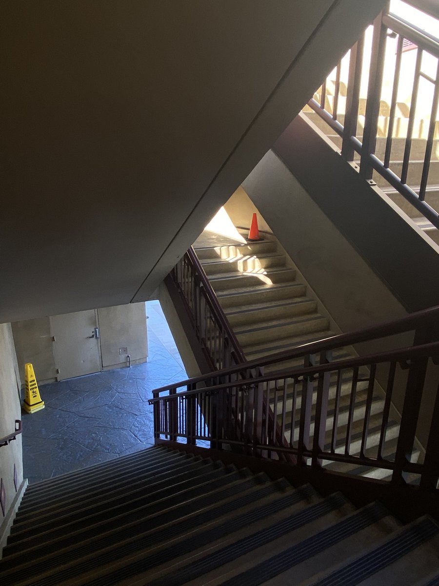 llovecho's tweet photo. having to use the stairs after resident evil had me a bit jittery https://t.co/fiivWBtk3M