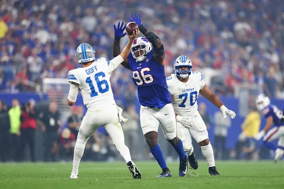 BillsMuseee's tweet photo. Deone Walker is on a GENERATIONAL Run This Season 🔥🔥🔥 https://t.co/IjDnX0FDDX