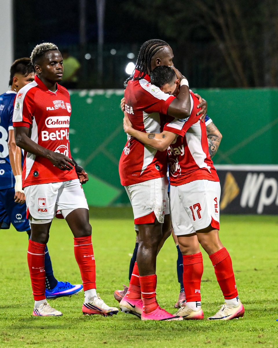 SantaFe's tweet photo. ¡Hugol marcó y se convirtió en el octavo goleador histórico del León 🦁🔥 junto al Tren Valencia!

𝟕𝟖 𝐚𝐧𝐨𝐭𝐚𝐜𝐢𝐨𝐧𝐞𝐬 vestido de Cardenal 🇮🇩 https://t.co/8BLkdMnE7P