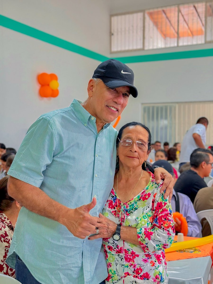 EdgarDiazPaLant's tweet photo. Desde la casita bonita de Norte de Santander, Seguimos Pa'lante recorriendo el territorio, escuchando, compartiendo y estrechando lazos con nuestra gente. https://t.co/4k63E36Wy5
