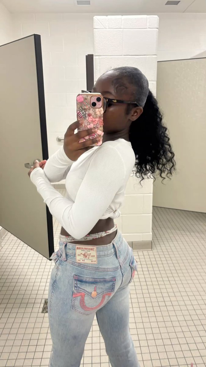 secretaccemy's tweet photo. Which one yall fav pic 
#pytt #teen #darkskin https://t.co/7fJrmdsrTJ