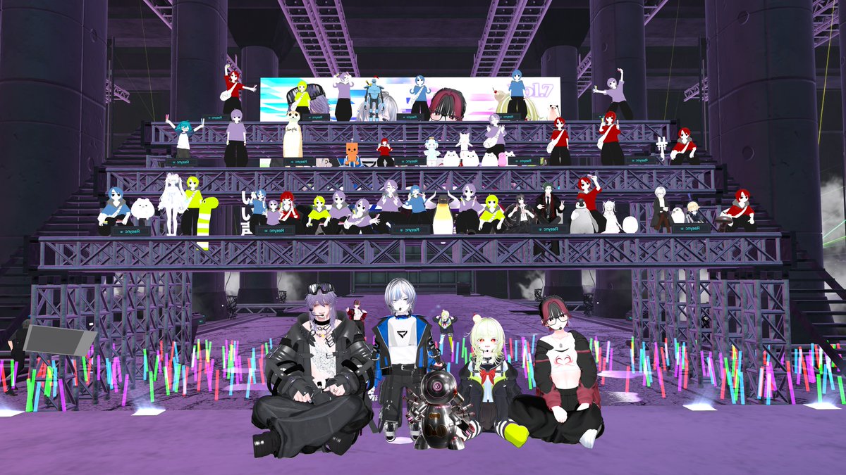 Hatto_VRC's tweet photo. 今月のRESONEX！✨
今回も大盛り上がりでした！

Butter-Flyのアカペラでのスタートは熱すぎませんか???
相変わらず４人とも歌上手だしカゲトキさんのパーティクルが綺麗だった...!!!

次回も楽しみにしてます◎
ありがとーー！！！
#RESONEX https://t.co/cHeelO1LzZ