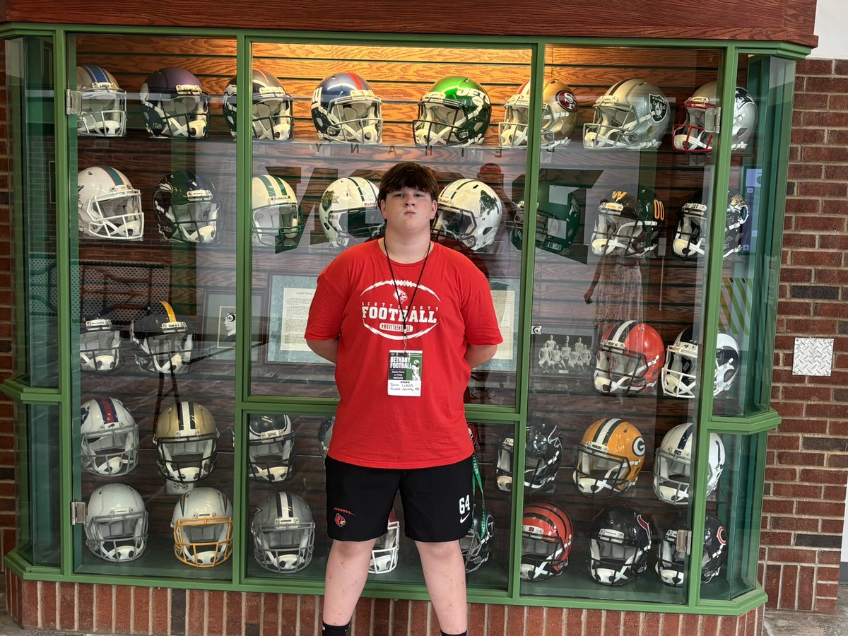 johnlucas_11's tweet photo. Had a blast on my game day visit to Bethany College! Congrats to them for beating Thiel 52-3! Boys are gonna have a heck of a season and can’t wait to see more! @CoachBlake41 @CoachColemanFB @Coach_C_Scott @ScottCoSports https://t.co/zeVK52qIGM