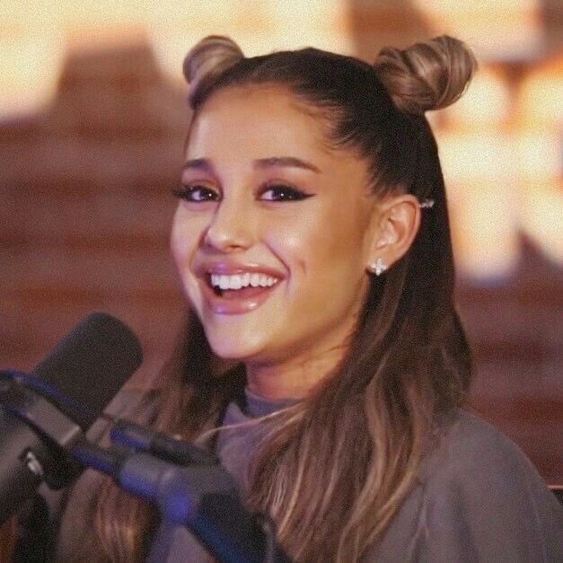 biqfeelings's tweet photo. her bunny teeth’s https://t.co/p5HZU0Anfm