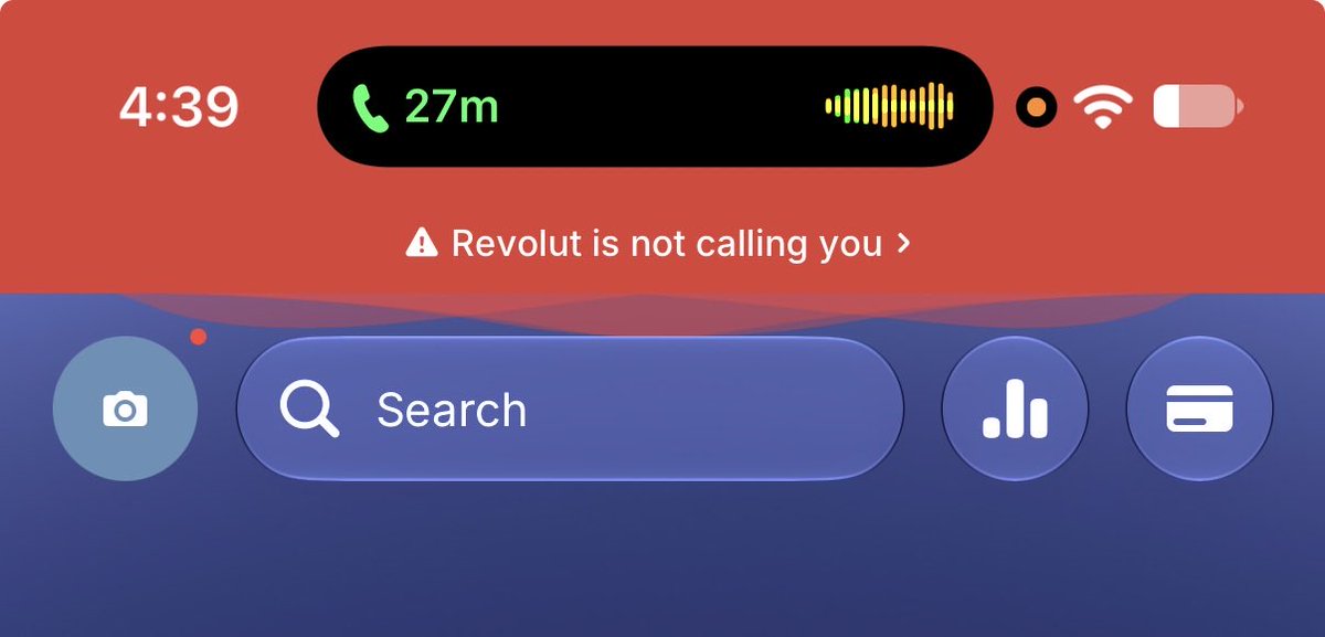 andrewqu's tweet photo. This is genius - when I’m on a phone call and I open Revolut

It has this big warning banner to prevent getting scammed https://t.co/jCeYiwa3om