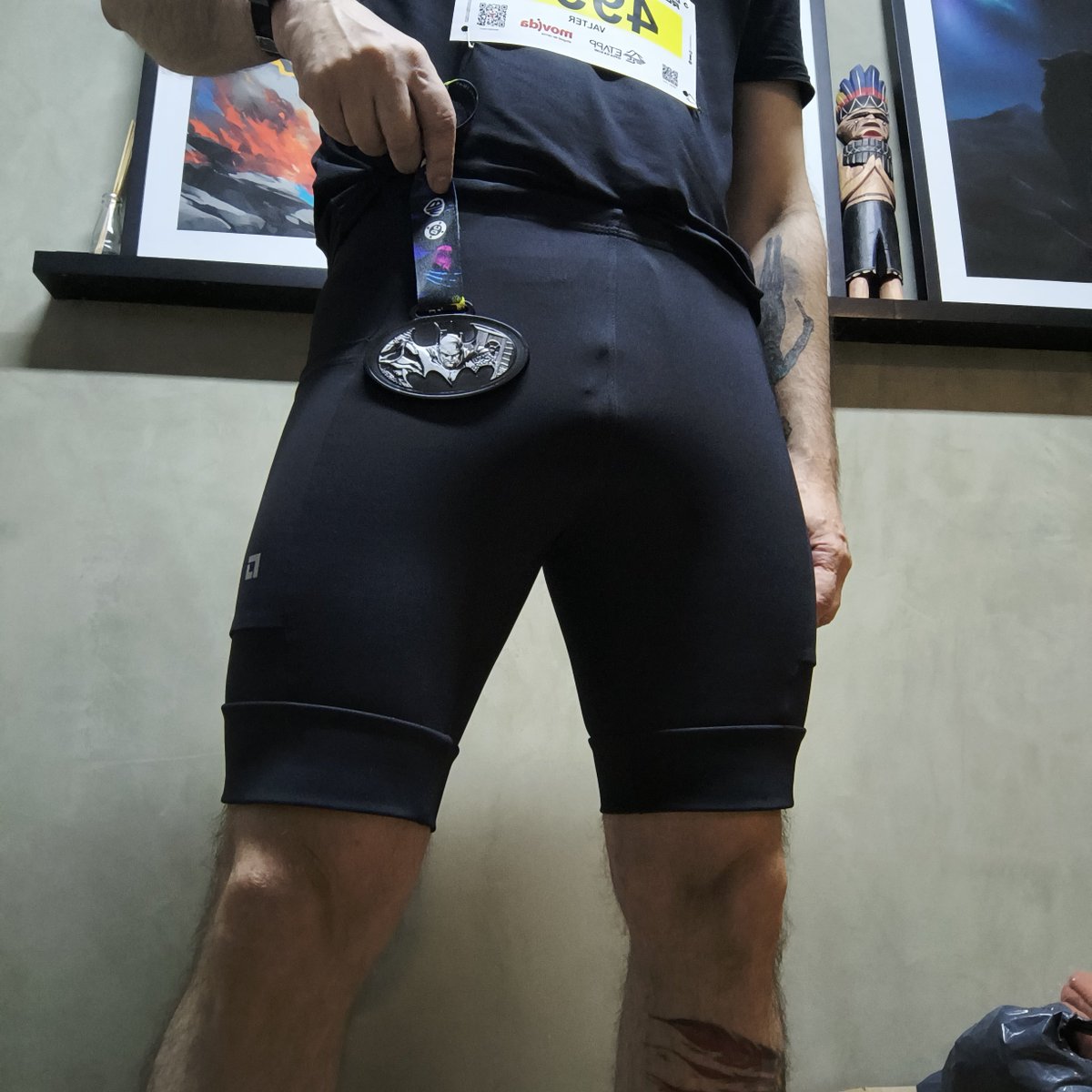 LockedMorpheu's tweet photo. Today I ran at the Batman run series in São Paulo. It was my second year. With me was my @KINK3Ddesigns White Viper cage 🔒 https://t.co/N2AjEJs3tI
