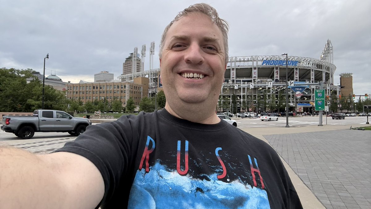MatthewBalina's tweet photo. RUSH in Cleveland, Fifty Something Tour https://t.co/zsE3rGxWXv