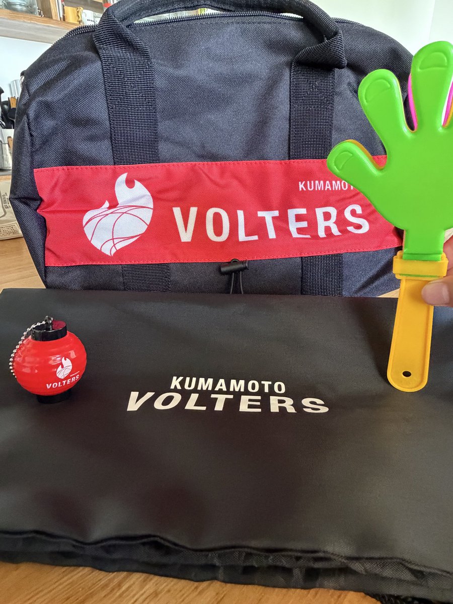 yosei5's tweet photo. 熊本ヴォルターズ
ファンクラブ特典届いた！🔥
#熊本ヴォルターズ https://t.co/4nhg9vafad