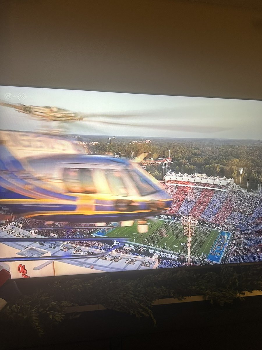 jbyelver's tweet photo. @BrianSmithFC @RedditCFB https://t.co/0p2IGiey0O