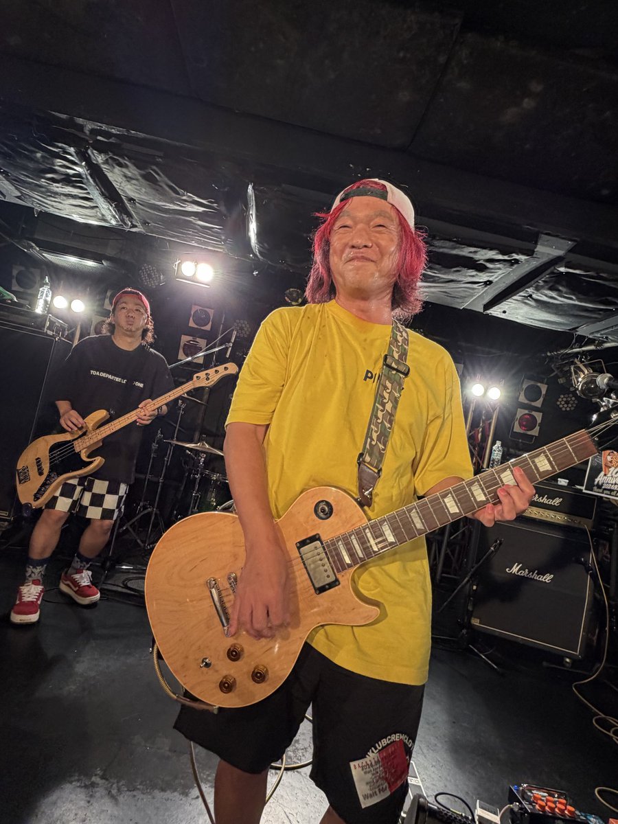 11maruokiku039y's tweet photo. wait for sunlightツアーfinal両国🍍Part2
🎸🥁
#waitforsunlight
#sunlightrecords https://t.co/3zB4dXulTd