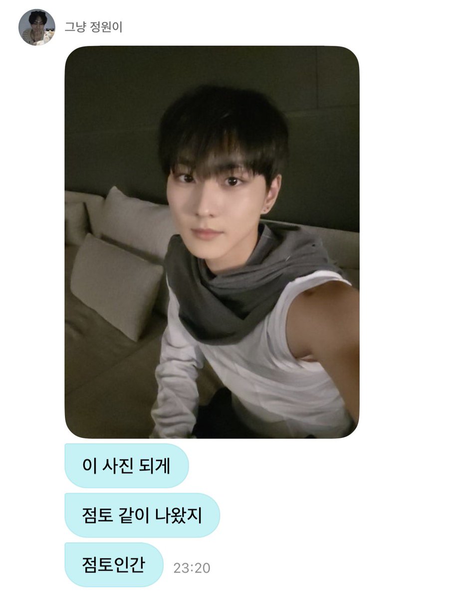 vamjanim's tweet photo. 마음에 드는 셀카는 이제 아무 말 없이 보내고 아쉬우면 꼭 한마디씩 붙임 https://t.co/Y1Yv9BbiDo