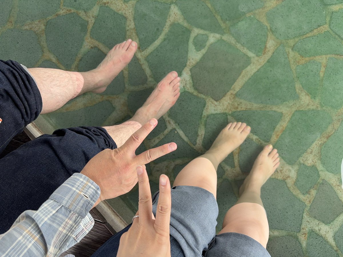 maimai_329's tweet photo. 台風来てても行くしかないんだ！(ホテルのキャンセル料かかるから)

※安全面は考慮してます https://t.co/kXxMaQYYIj