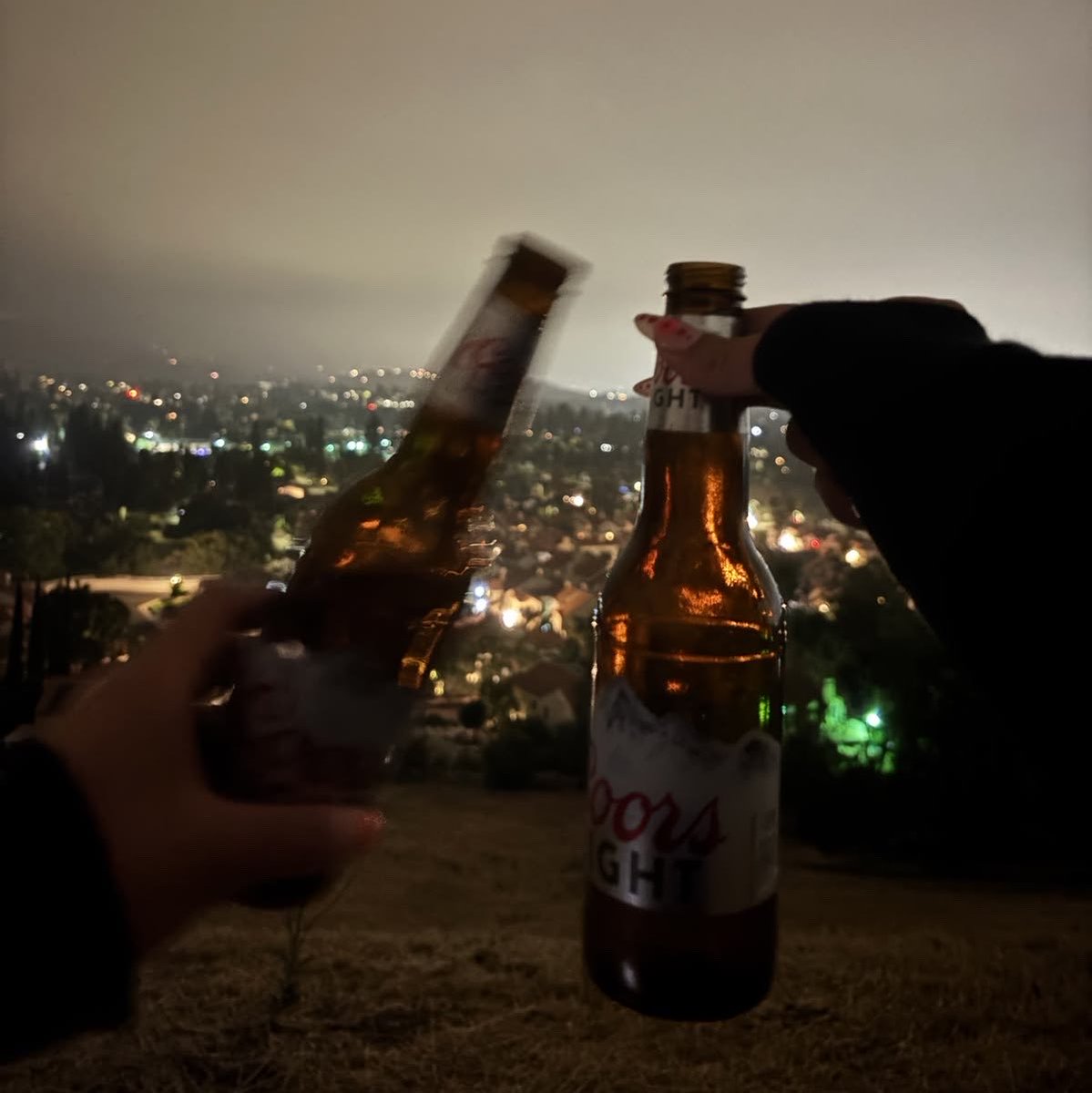 junohky's tweet photo. —— late nights: https://t.co/BVfmE1wPIh