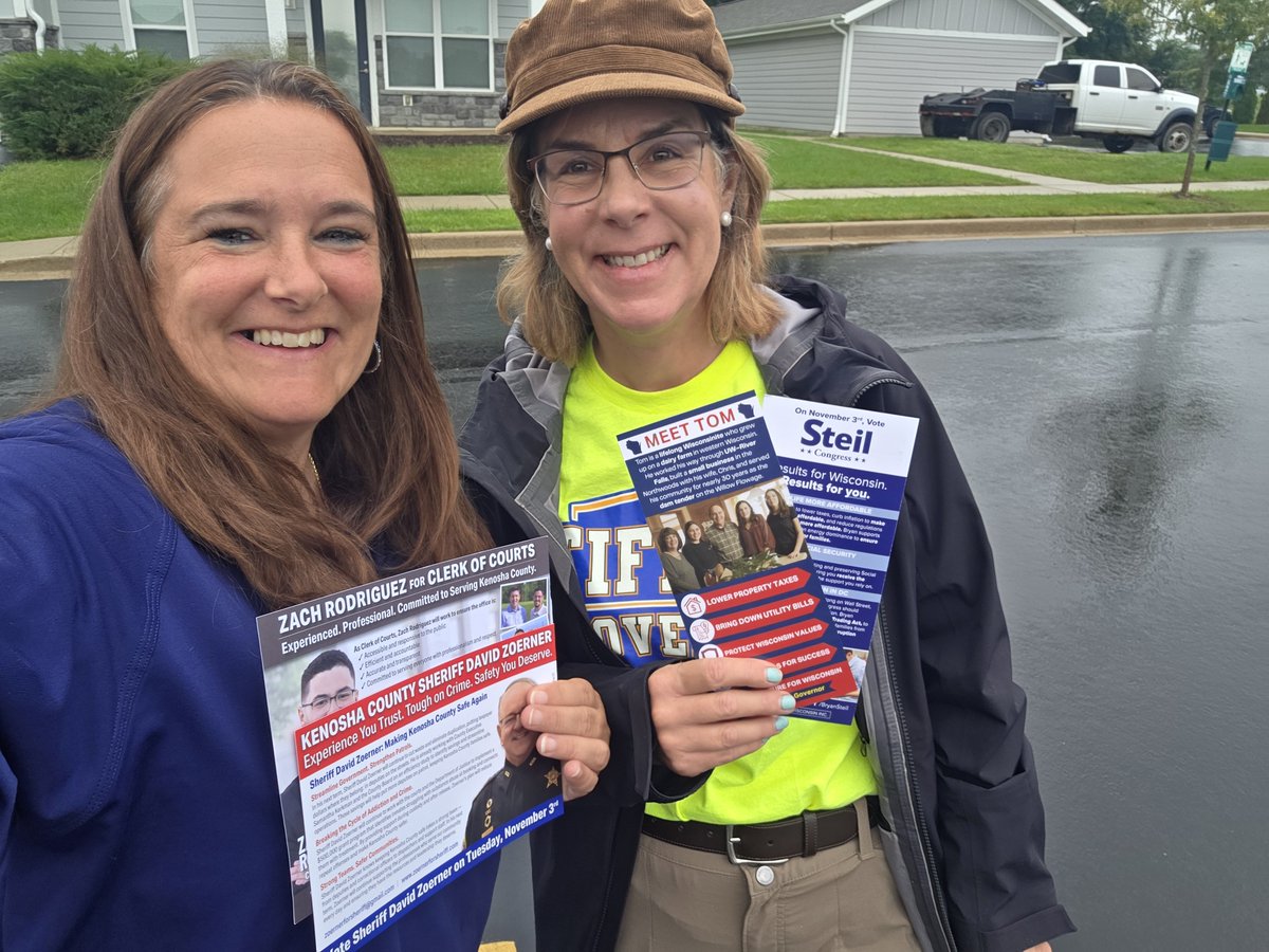 angelaroseshow's tweet photo. 🔥 Killing it in #Racine and #Kenosha today!! 🔥
Rain didn’t stop #MAGAMajorityForce or the Tom Tiffany field team. Republicans love America. 🇺🇸💪
#TomTiffany #BryanSteil — who wants to get involved and help save Wisconsin? DM me!
#SwampTheVote https://t.co/8prDsqMdwE