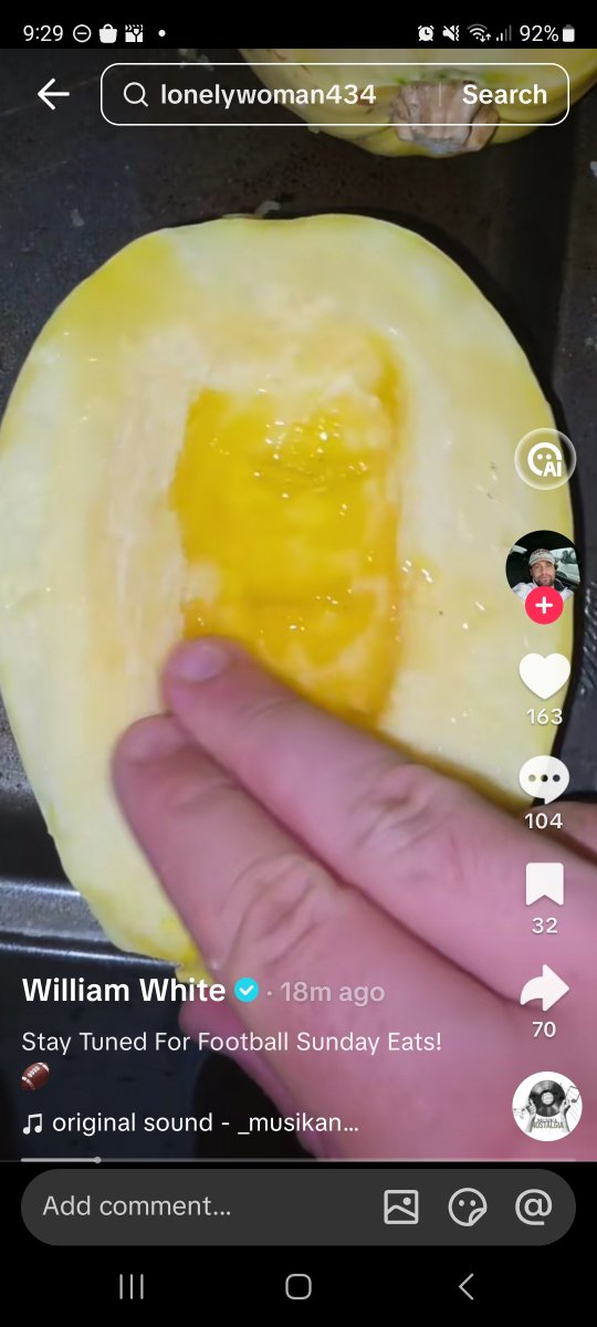 Agatha_green_'s tweet photo. @Chloe_KIR9 @Rainagirl2 @SandraR726 His latest tik tok .I hope he is not expecting anyone else to eat food he has had his dirty fingers all over. https://t.co/q6J1a1zy2P