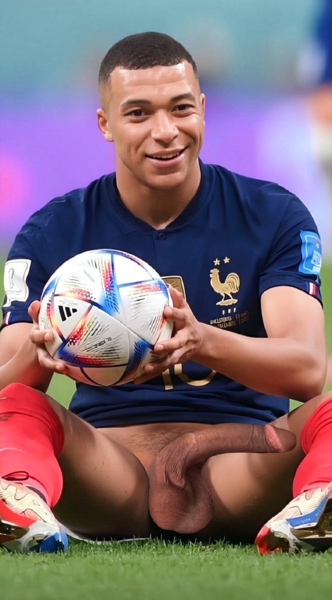 backuplbrfake's tweet photo. Kylian Mbappé(I.A. Fakes + edit) https://t.co/YMA4gJXmg3 https://t.co/xTRMzYbeDA
