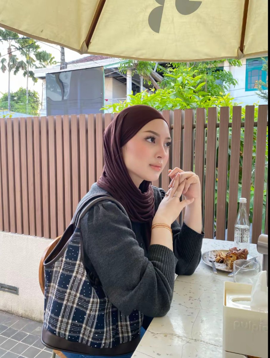 cewe2cans's tweet photo. ig/nttasyaaz https://t.co/VFSqw1yMpd