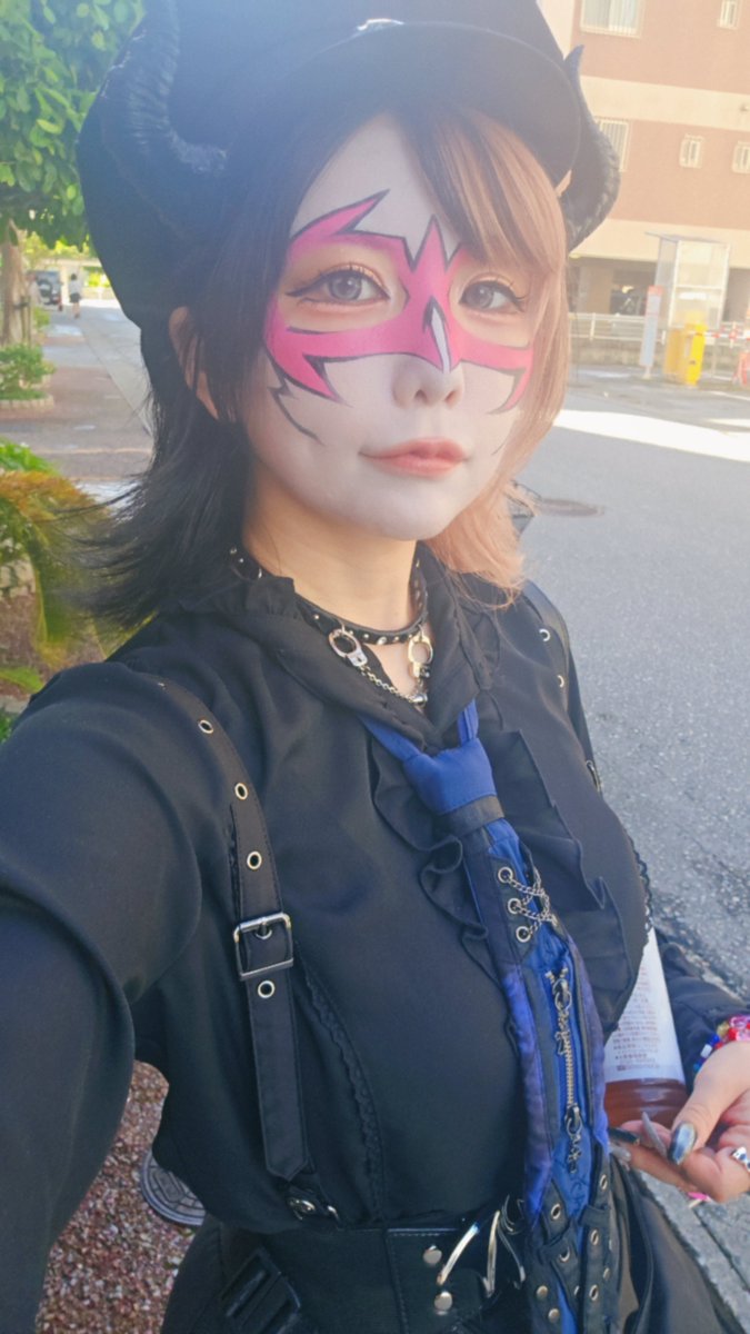 usamiiin's tweet photo. カラコンの色ちょっと合わなかったな…

BAD morking. OKINAWA

ジャンボおもろ店様に悪魔召喚されて魔す！！PR https://t.co/56sYs1ylXi