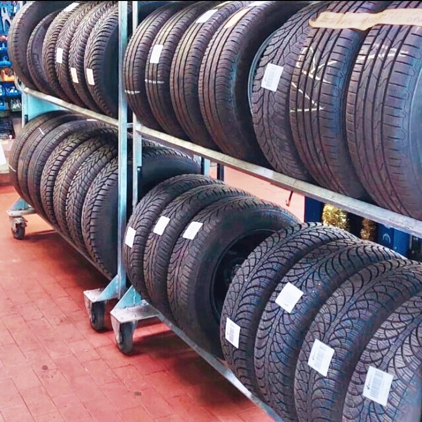 KhadijahEm4s2's tweet photo. Summer tires are designed for warm to hot days. Their special rubber compound stays flexible in high temperatures, providing optimal grip. Wide tread grooves and sipes reduce aquaplaning, while lower rolling resistance improves fuel efficiency. https://t.co/qoNfeZAHEU