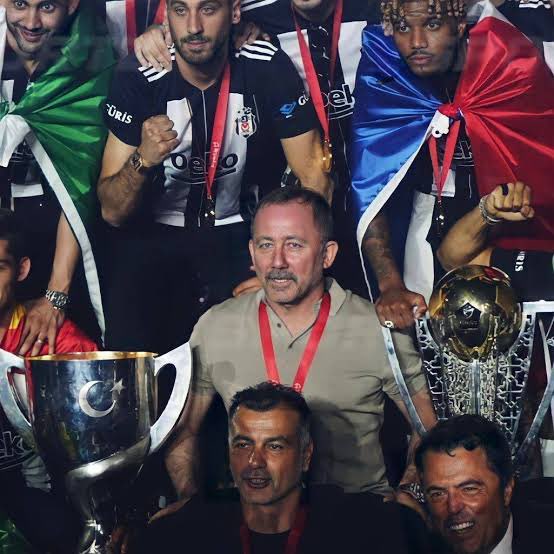19chl's tweet photo. @KaanSolskjaer şundan atsana varsa 😂😂 https://t.co/1I88sy7OSt