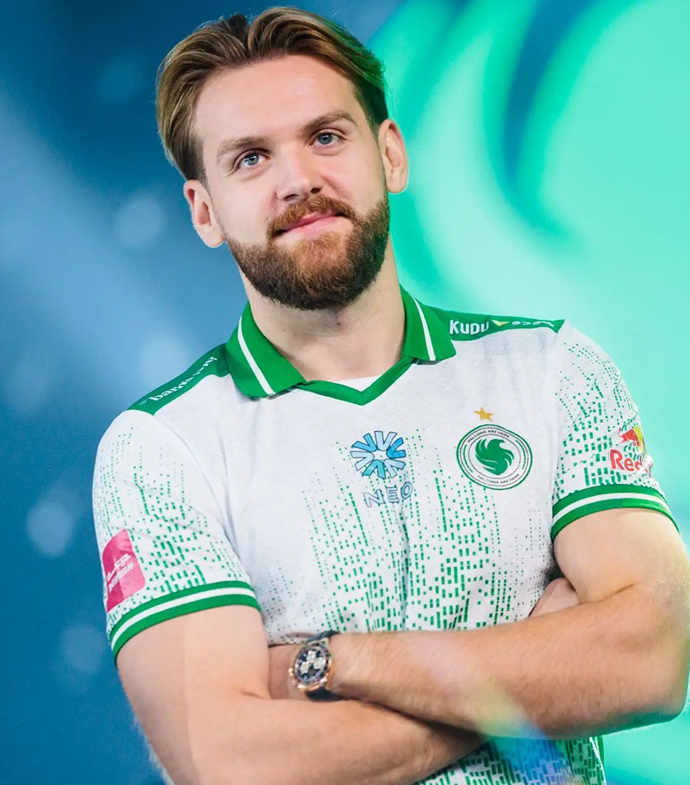 NartOutHere's tweet photo. ‼️ NiKo opened up about what went wrong with kyxsan in Falcons and why the team ultimately decided to replace him with karrigan:

🗣️“I think we started dealing with the pressure in a very bad way as a team, and that he, as an IGL/captain, didn’t have the right approach with all of the players.

He had been brushing off the feedback he was getting rather than trying to take it all into account.

We should’ve somehow tried to create a better playstyle where everyone felt better about it, where everyone would feel a little more comfortable when we ran defaults, maybe with a bit fewer tactics.

At times, we would watch a match and analyse it together. We’d say one thing, that we thought we lost the match because of something and he would have a different opinion.

It was very difficult to find that middle ground together. I think that’s one of the reasons why Falcons decided to replace him and bring in karrigan, who is very different from Damjan.”