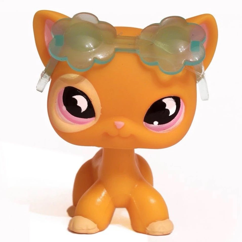 meresepiphany's tweet photo. The littlest pet shop mass inflation will always haunt me because I sold 2 of my shorthairs for $20 5 years ago https://t.co/djPFleSpeT