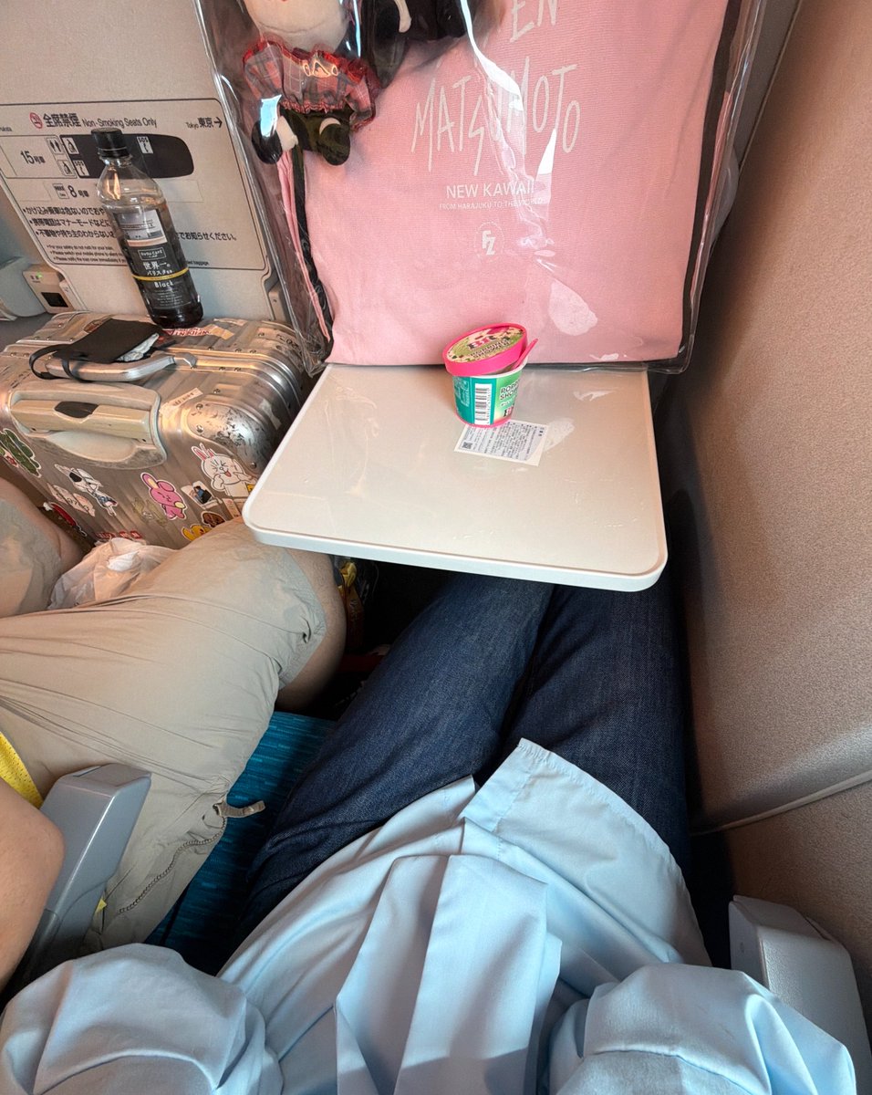 m3137549141's tweet photo. えーっと、、、
私14,000円払ってこの状態やねんけど、10,000円分くらいしか使えてなくないか？ https://t.co/He3oSYM2NZ