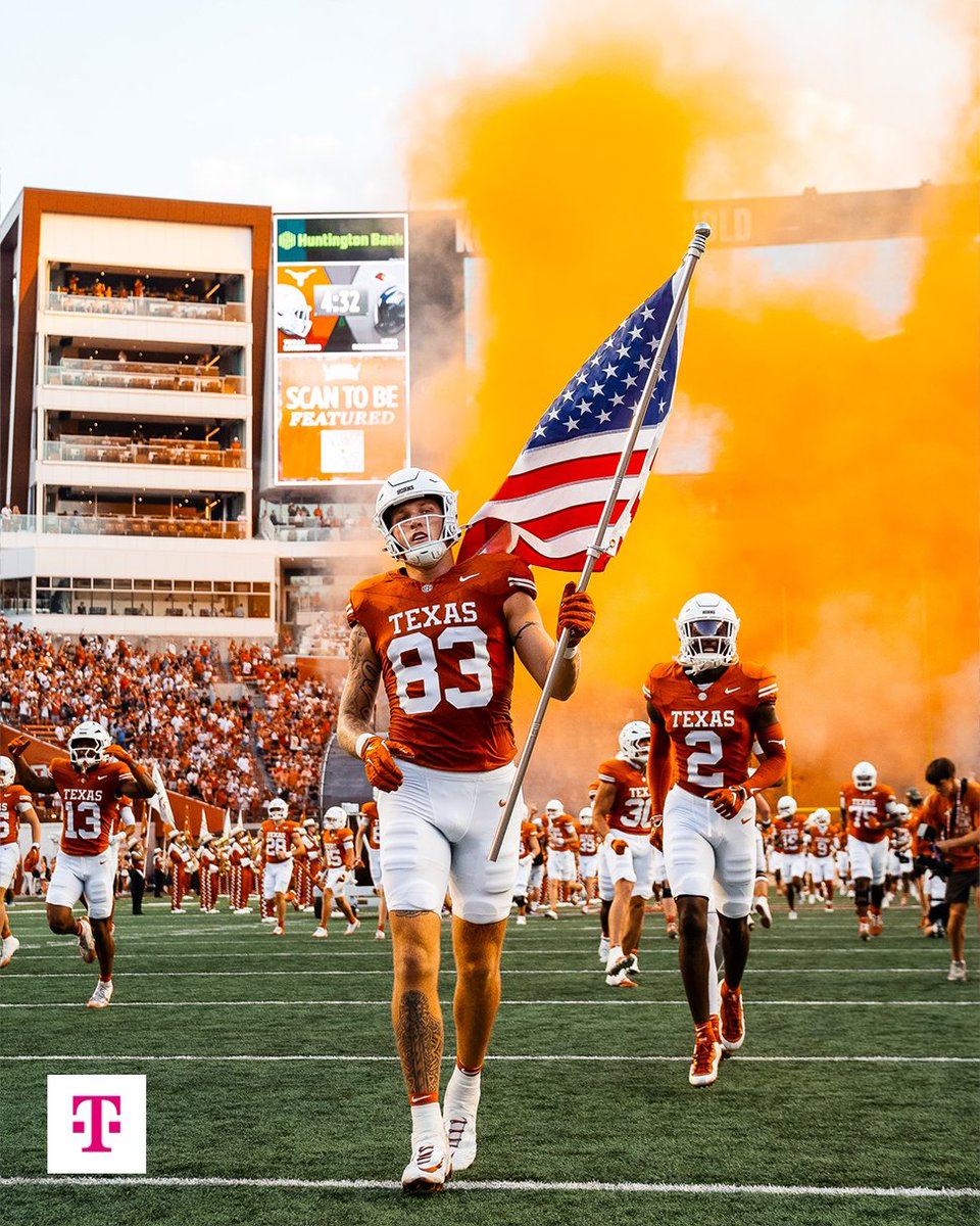 TexasLonghorns's tweet photo. let it rip 🤘

#HookEm https://t.co/fRh7g6jXbk