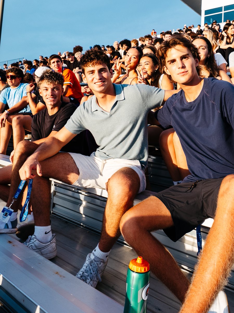 IMGAcademy's tweet photo. The best memories are made together. 💙

Between training, classes, and competition, moments like these give our student-athletes a chance to slow down, hang out with friends, and enjoy being part of the IMG Academy community. https://t.co/SzWtBHLUpU