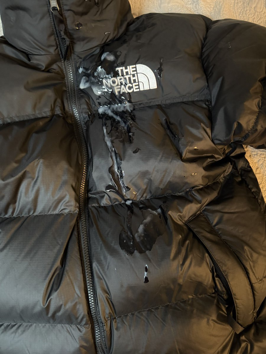 Coody75's tweet photo. I couldn’t hold back 💦

#nuptse #chav #load #cum #jacket #puffer #pufferjacket #downfetish #pufferfetish
#northface #down #downjacket https://t.co/SEGe7T9zmo