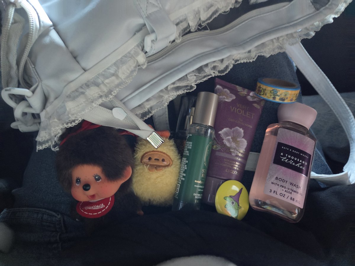 RottennSlopp's tweet photo. #Kleptotwt #Borrowhaul !! 
Two small older hauls from a bit ago!! 
(can't show the rest on one of them due to my gf seeing her anniversary gifts -_- ) https://t.co/aeV0XAkYgJ