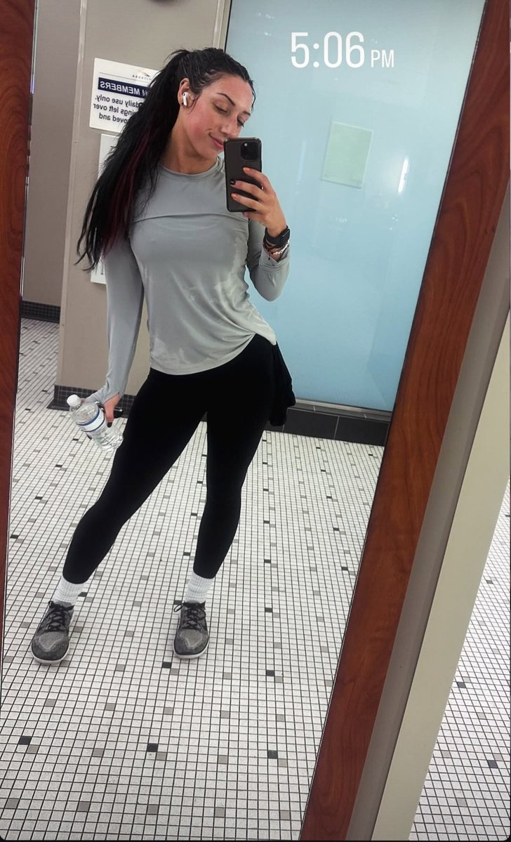 FATALINFLUENCED's tweet photo. Gym-acy. https://t.co/wIQnyqSG2R