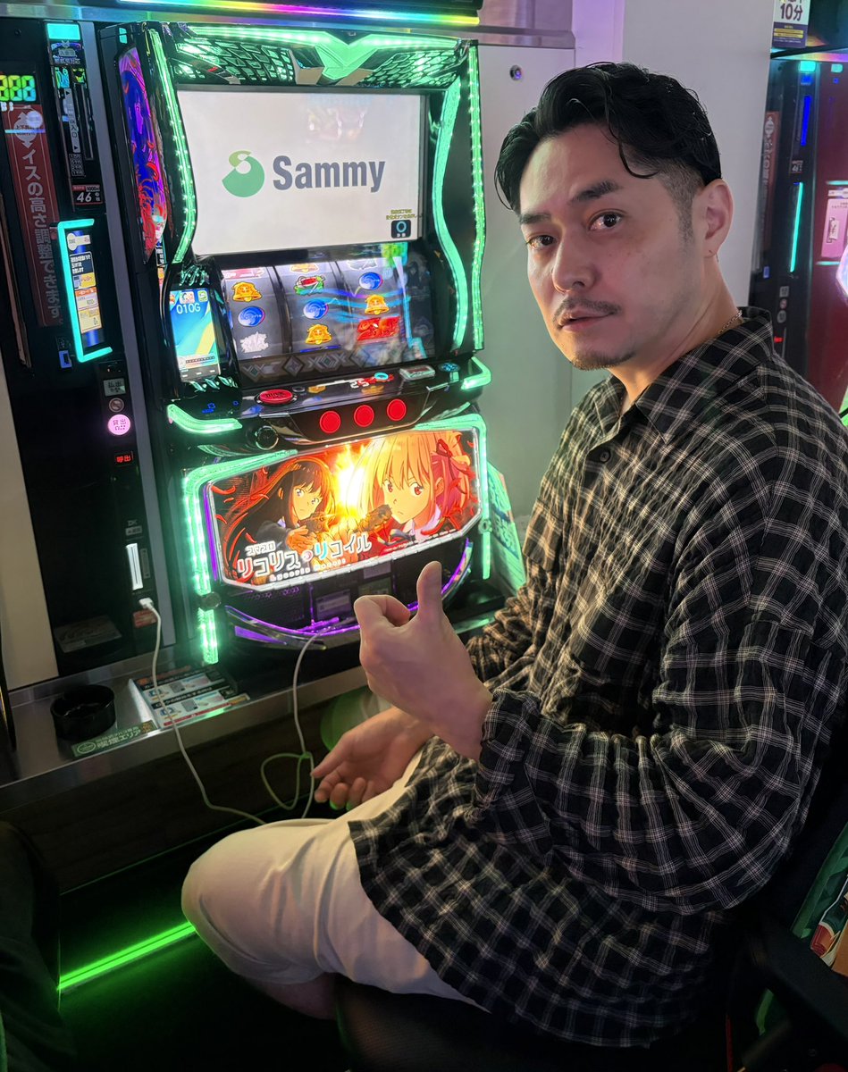 morioka_777's tweet photo. おはようございます😊

#LINO さんご来店です‼️
#Lリコリス・リコイル ご遊技開始です💪🔥

あいにくのお天気ですが…🌧️
お足元にお気をつけてご来店くださいませ🙇‍♀️
#カネマン盛岡南777
#シルバーウィーク https://t.co/FqjEL3fzBJ