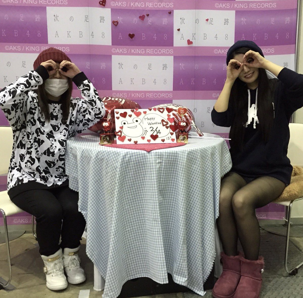 E_SDREAM's tweet photo. 予行演習しようと思って昔の写メ会の写真掘り起こしてきたけど全く参考にならなかった🤦‍♀️
1枚2000円とか優しい世界線だった☺️ https://t.co/xJOrPjr3tt