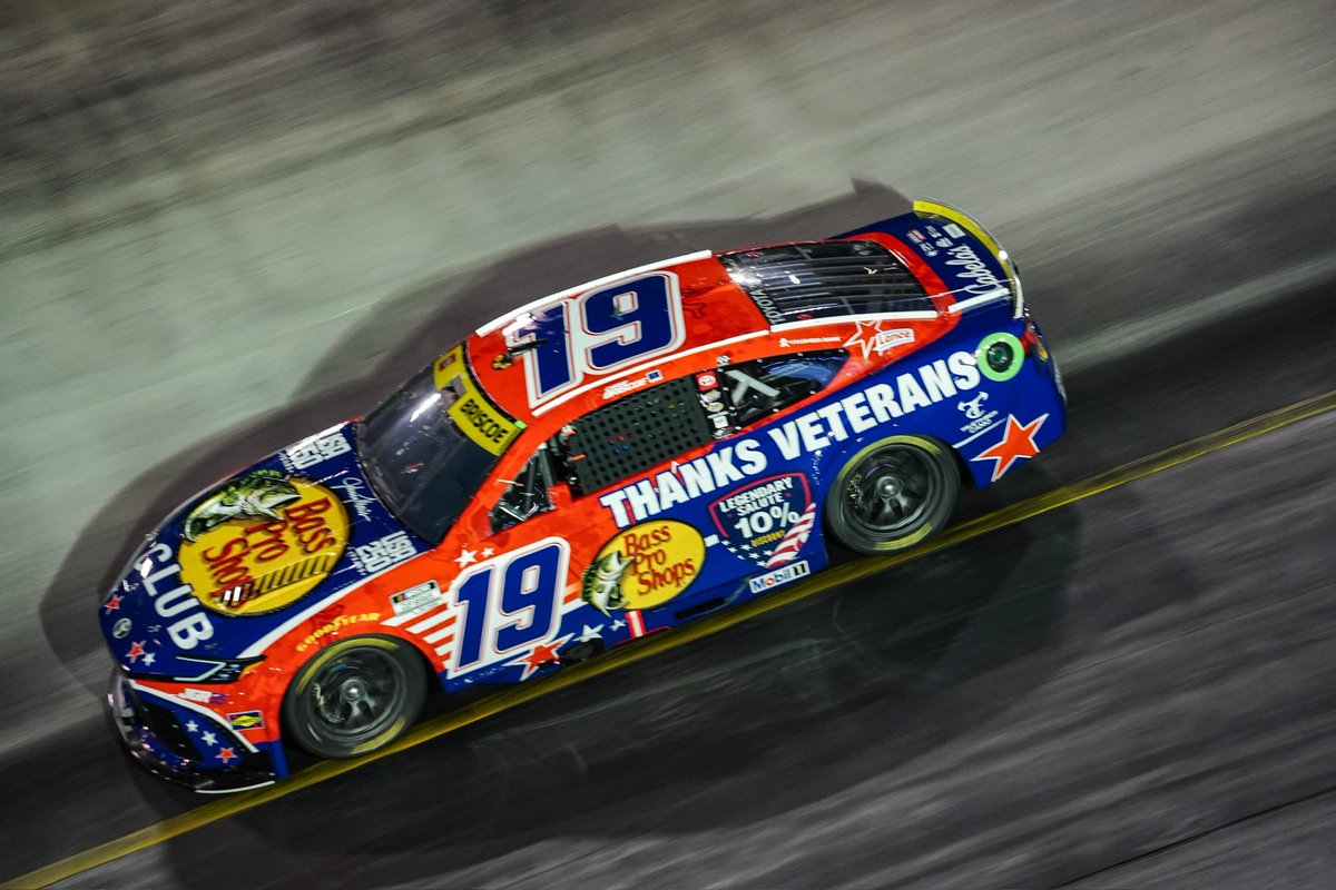 JoeGibbsRacing tweet picture