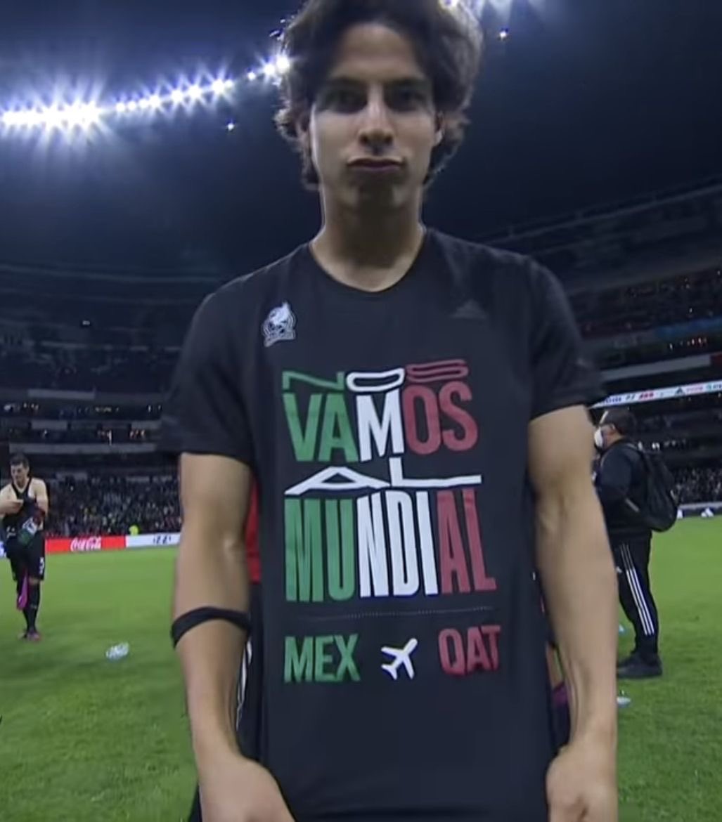 gaviisms's tweet photo. when i pull up to the “i once was my countries star boy” contest but there’s are my fucking competitors https://t.co/hmkulaPGVA