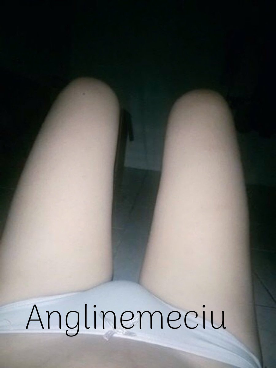Angelinemeciu's tweet photo. Mất acc cũ dồi ai qen bik fl con lại nha mí chú dâm đãng cặc to dài 🥰🥰🥰 https://t.co/jE84gtbjfy